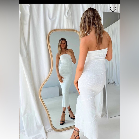 ❌ SOLD ❌ BNWT - Princess Polly Oscar Midi Dress - Picture 3 of 4